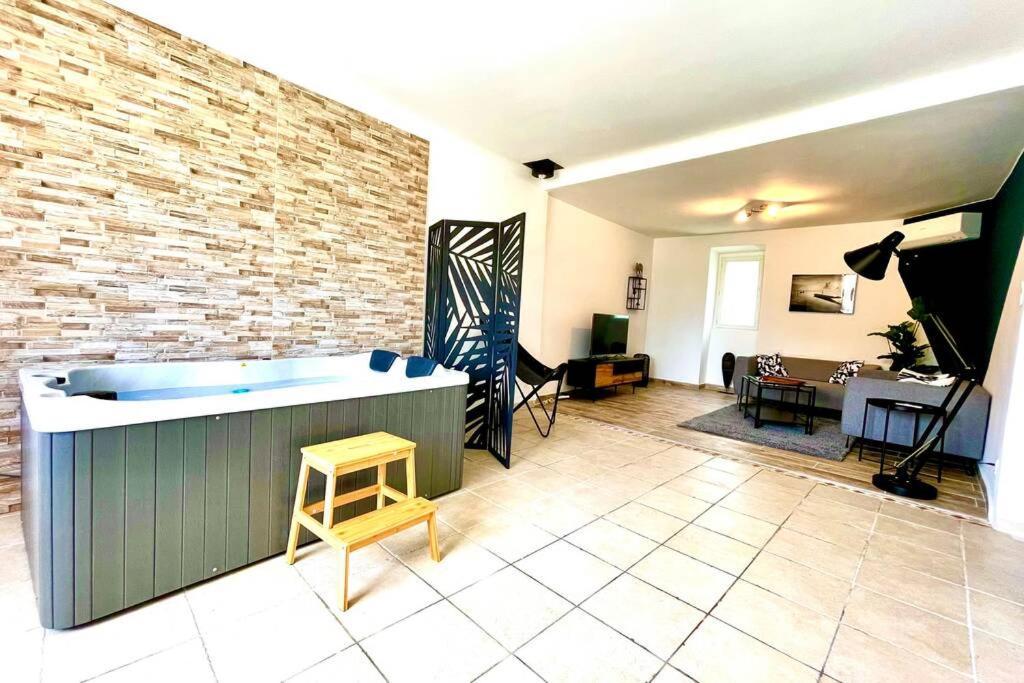Art Spa Des Cevennes “ Jacuzzi ” Branoux-les-Taillades Exterior foto